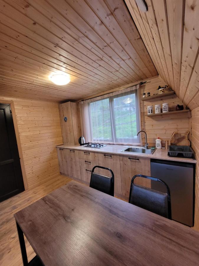 Pine Chalet Kazbegi Eksteriør billede